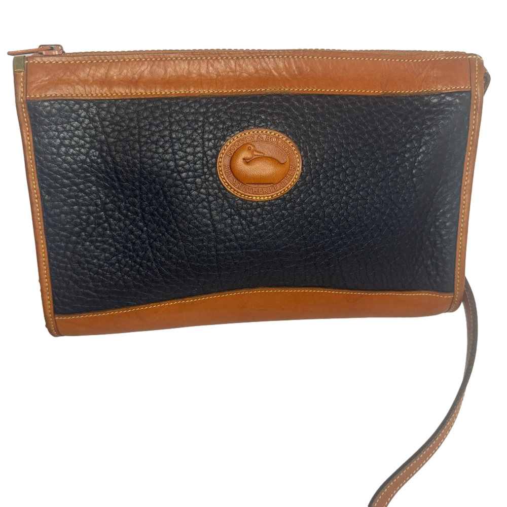 #234 Dooney & Bourke Vintage all Weather Leather Crossbody Bag